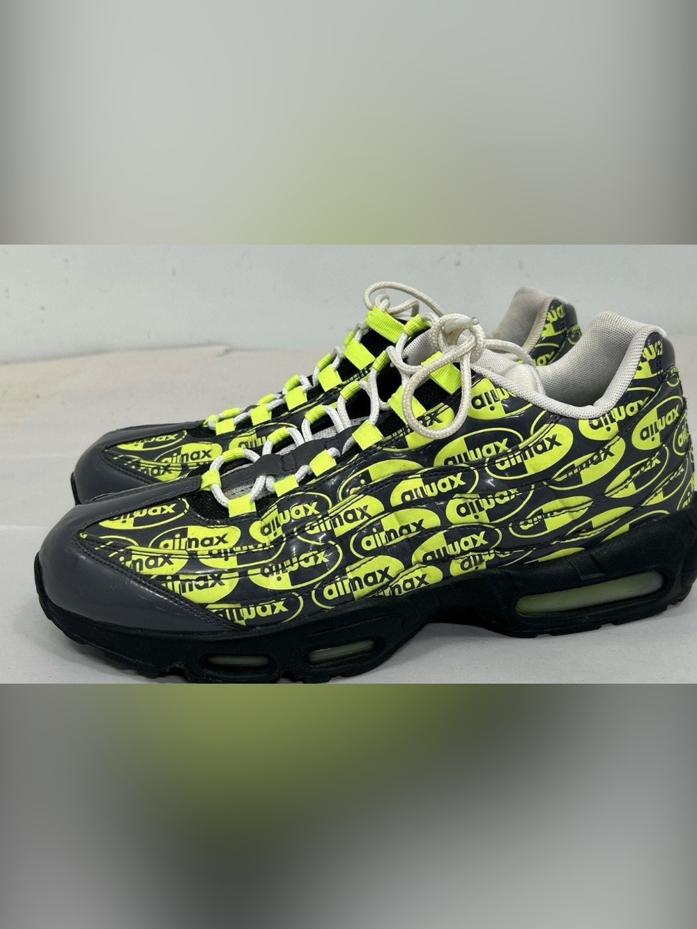 Nike Air Max 95 Volt Sneakers  Men’s Sz 12
